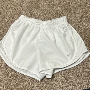 Nike Women's Dry Tempo Shorts